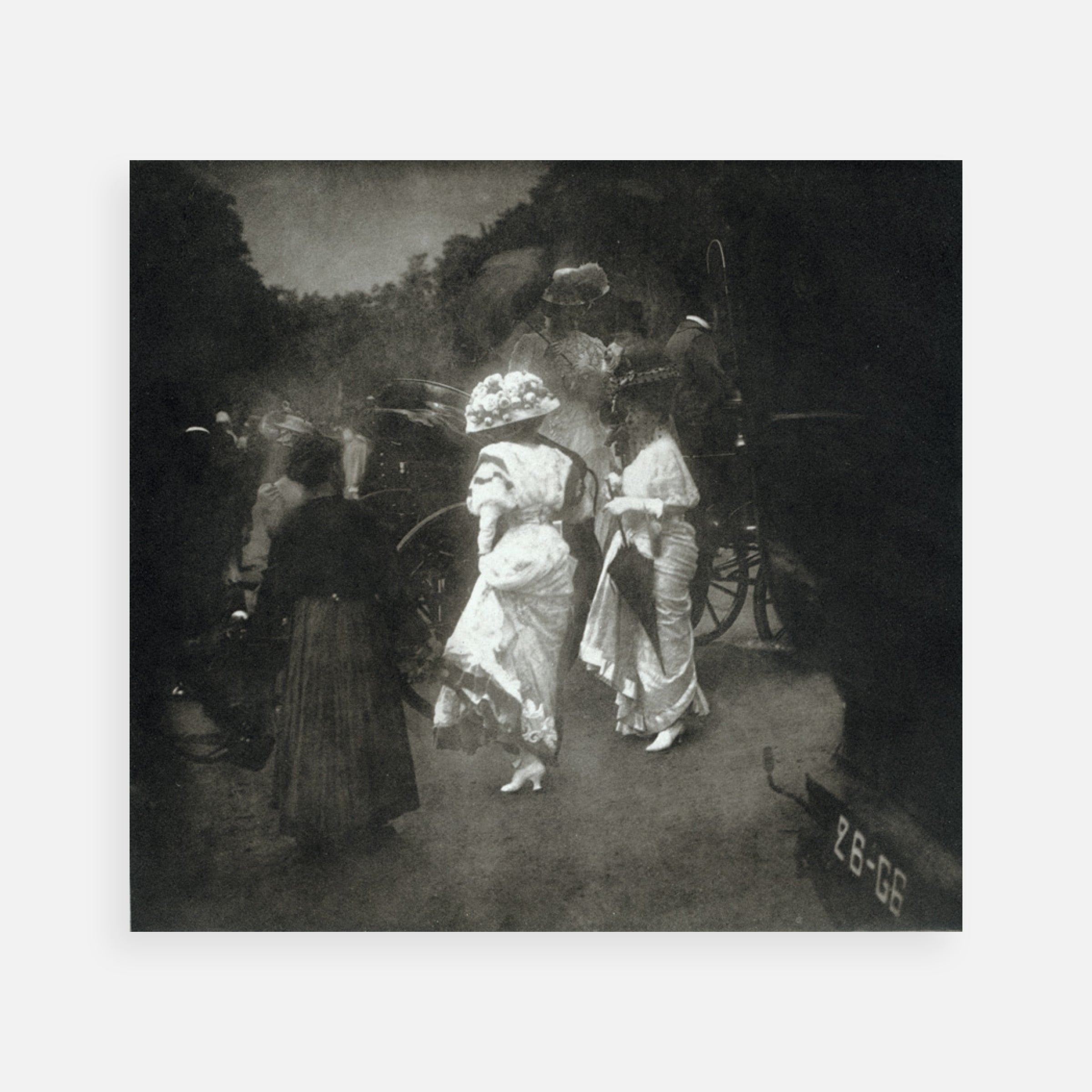 Edward Steichen: Grand Prix at Longchamp: After the Races, Paris, 1907