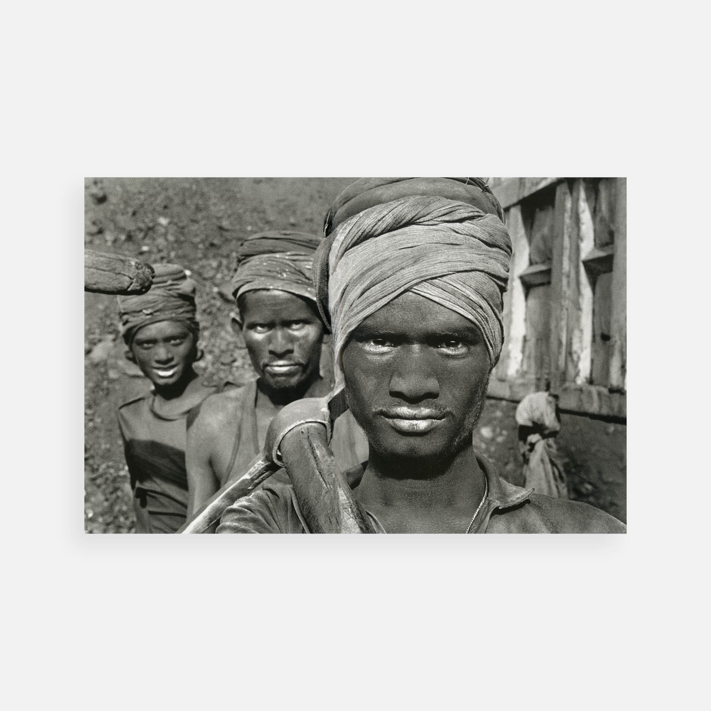 Sebastião Salgado: Coal Mining, Dhanbad, Bihar, India, 1989
