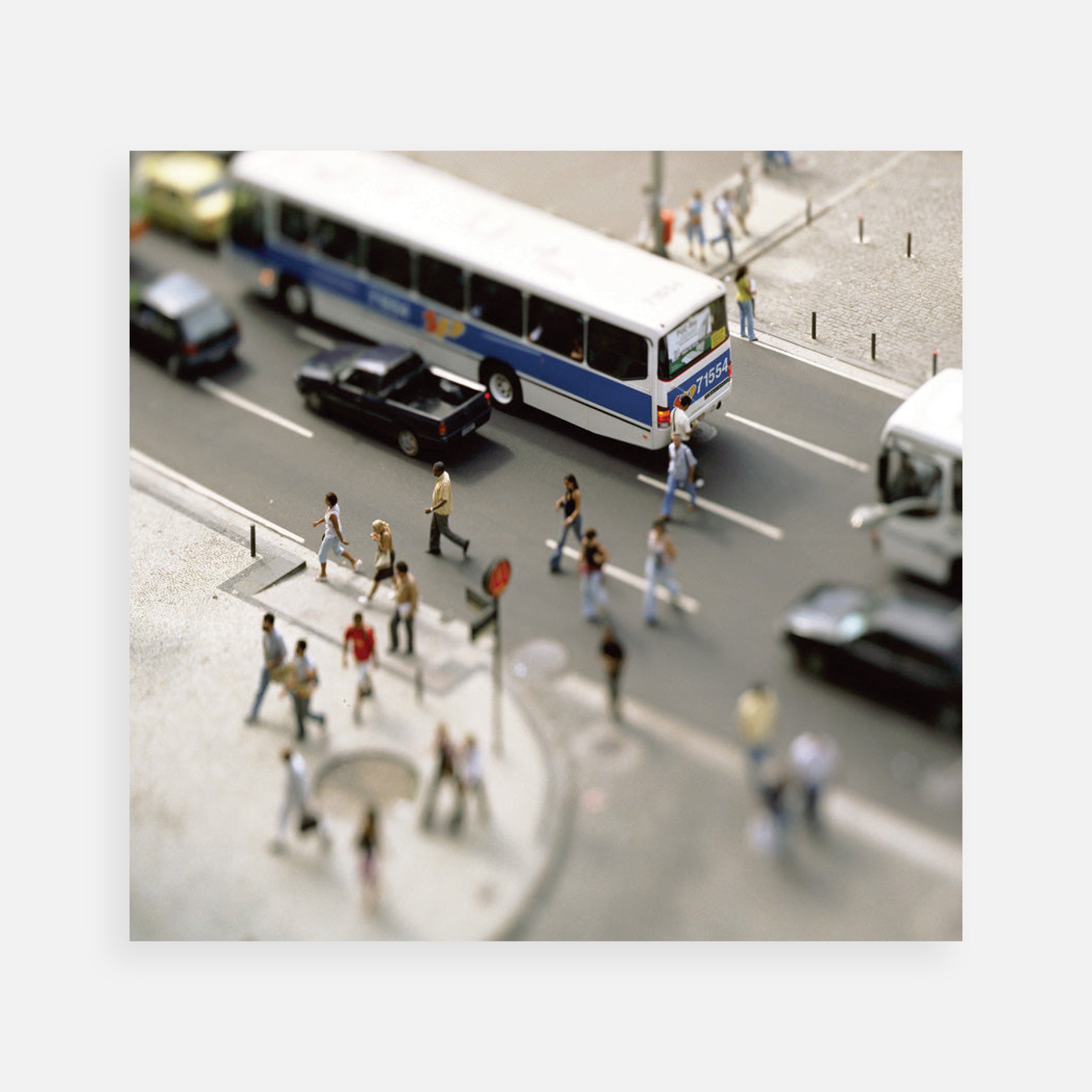 Miklos Gaál: Avenida Presidente Antonio Carlos, 2004