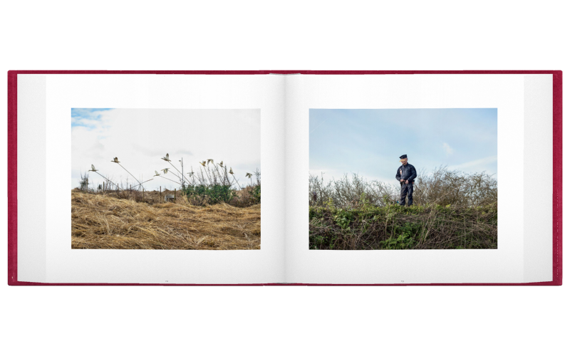 Alessandra Sanguinetti: Le Gendarme Sur La Colline